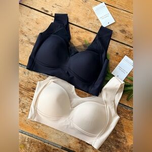 Wireless comfort Bras black and crème